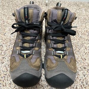 Keen Hiking Shoes Size 7